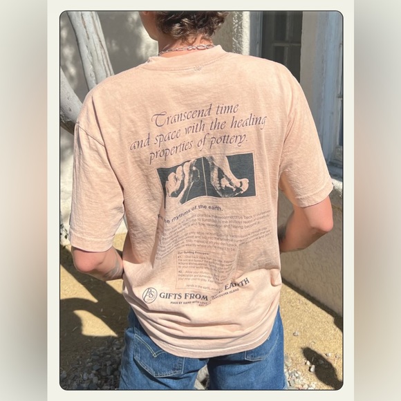 Rachel Saunders clay dyed dirt tee- out of production - Picture 2 of 7